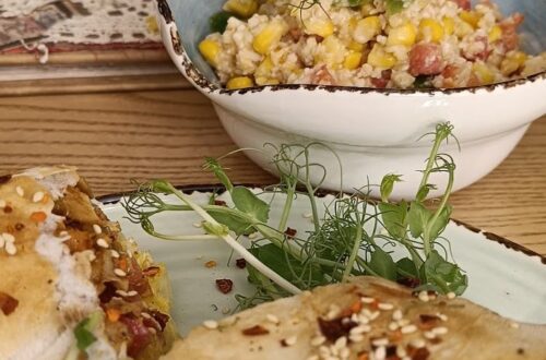 Vegan food in Tashkent: A salad and a soy pita wrap in Eco Cafe