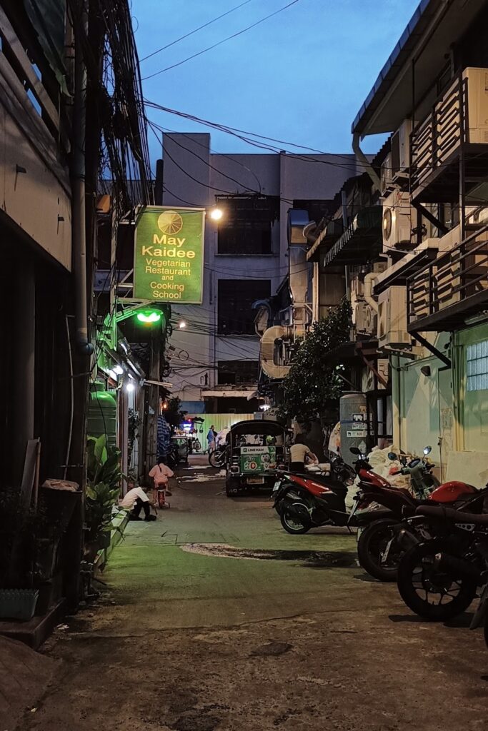 May Kaidee Restaurant Bangkok