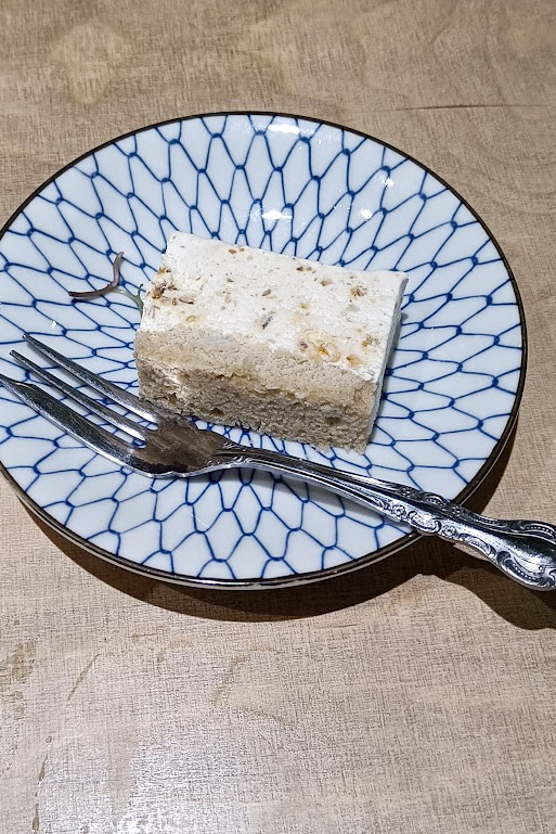 Vegan Bistro Jangara cake dessert