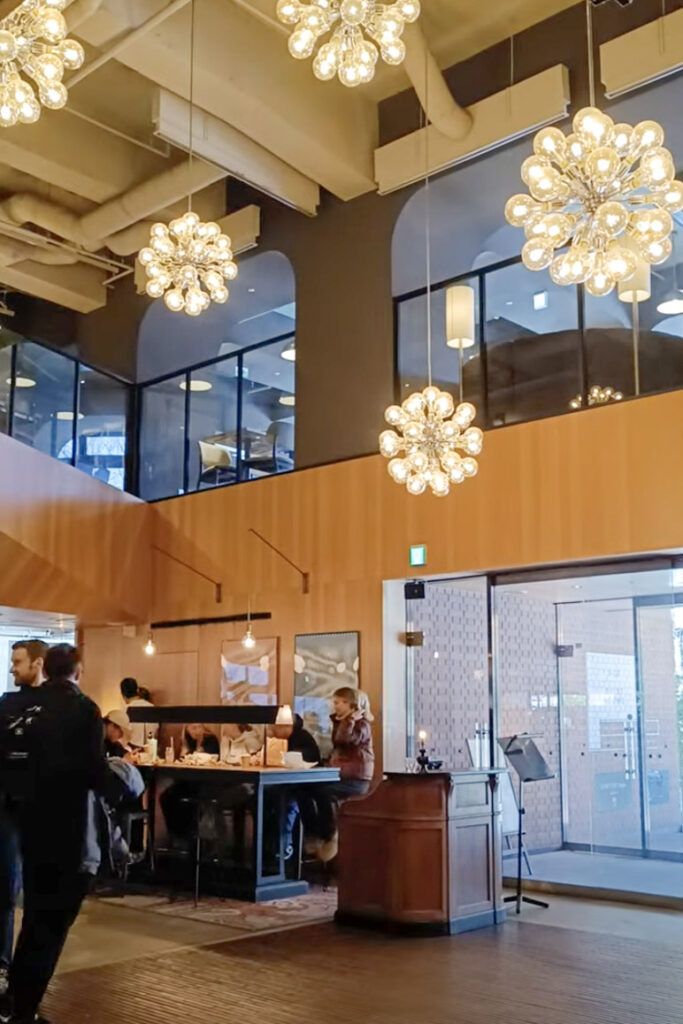 The Knot hotel lobby in Shinjuku