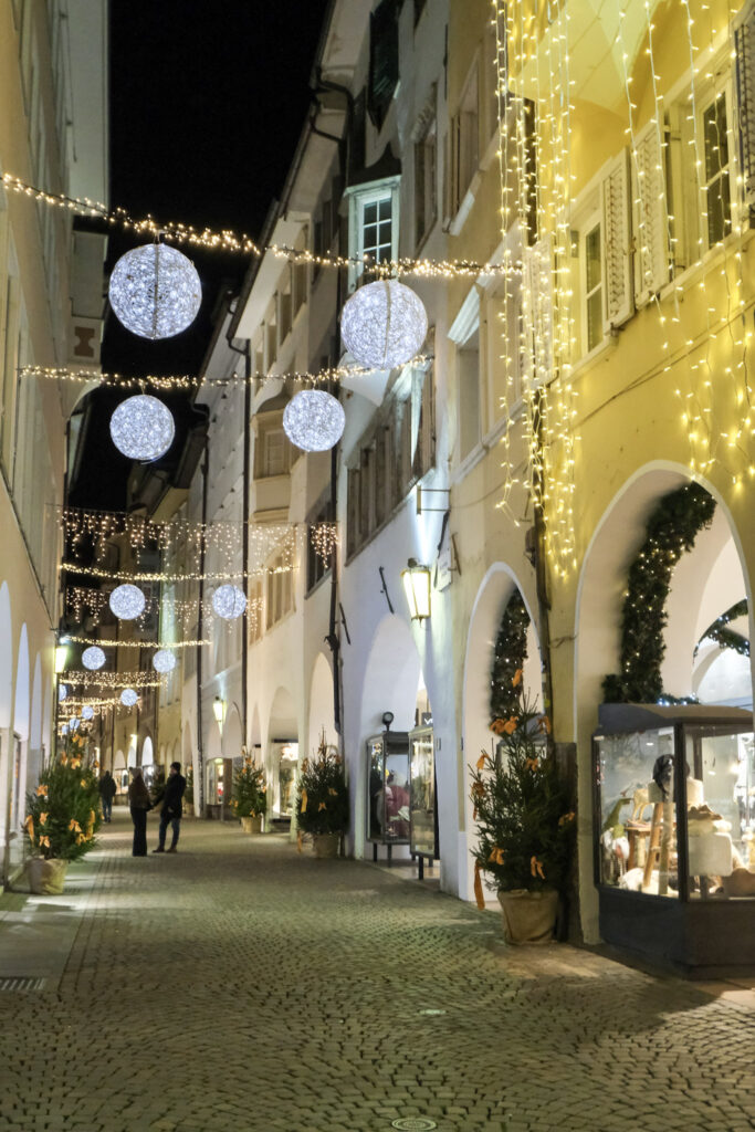 Piazza dei poritic, Bolzano at Christmas