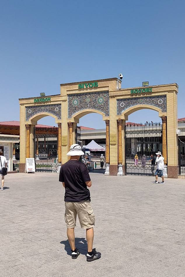 Siyob Bazaar in Samarkand, Uzbekistan