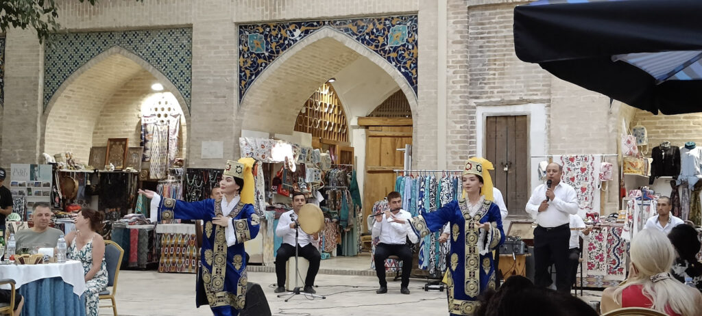 Traditional dancers at a dinner show in Nadir Divan-Begi Madrasah
