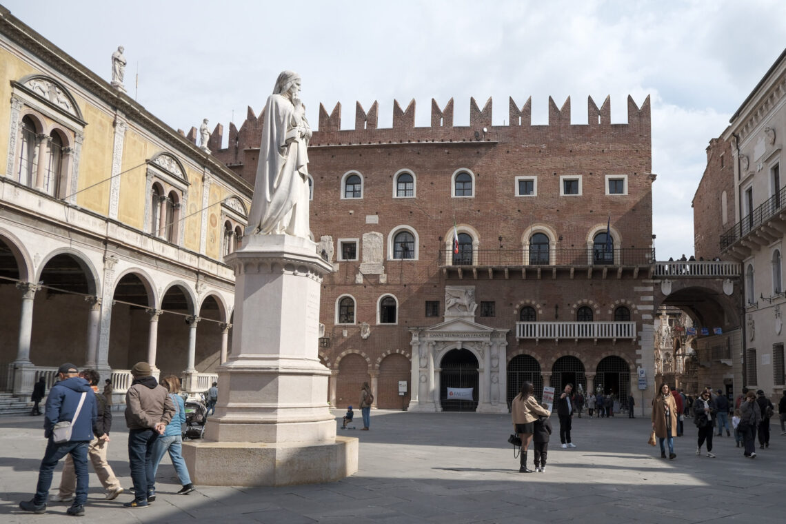 One of the many piazzas in Verona, things you can see in Verona on a budget
